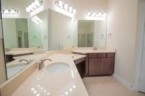 4718 Sabero Lane League City TX 77573
