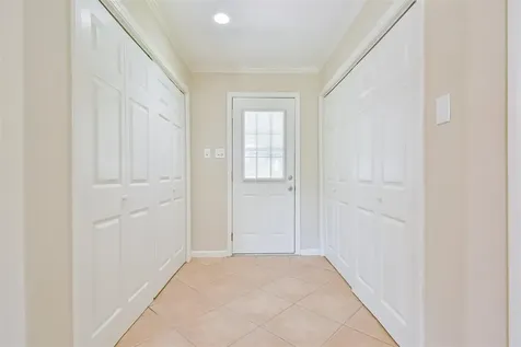 108 Dolphin Avenue Galveston TX 77550