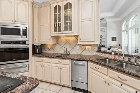 4210 Brownstone Drive Beaumont TX 77706