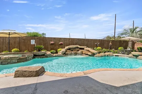 4210 Brownstone Drive Beaumont TX 77706