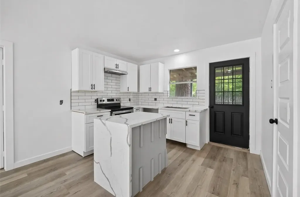 4933 Doolittle Boulevard Houston TX 77033