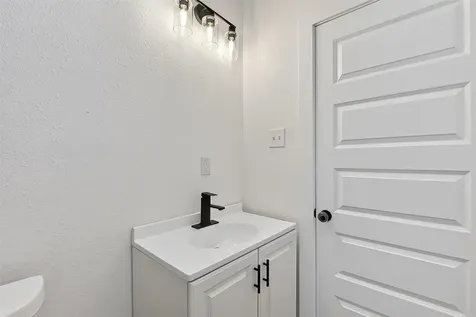 4933 Doolittle Boulevard Houston TX 77033