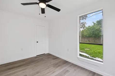 4933 Doolittle Boulevard Houston TX 77033