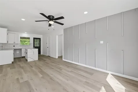 4933 Doolittle Boulevard Houston TX 77033