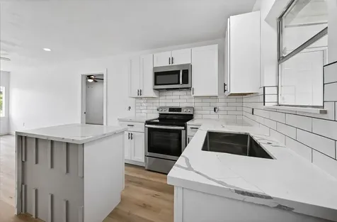 4933 Doolittle Boulevard Houston TX 77033