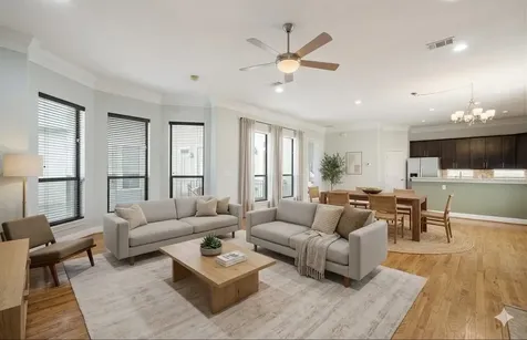 5525 Kiam Street C Houston TX 77007