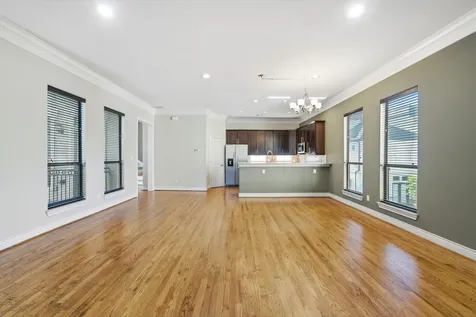 5525 Kiam Street C Houston TX 77007
