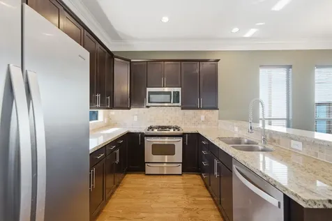 5525 Kiam Street C Houston TX 77007