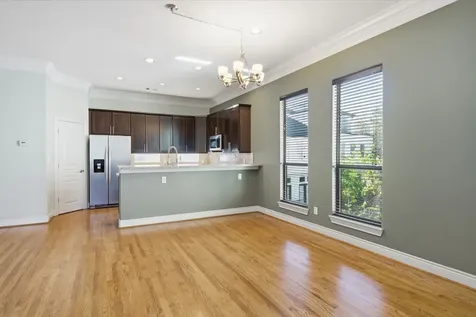 5525 Kiam Street C Houston TX 77007