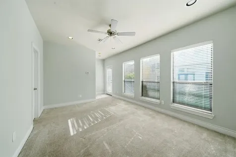 5525 Kiam Street C Houston TX 77007