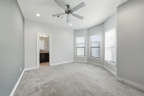 5525 Kiam Street C Houston TX 77007