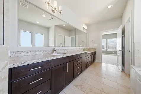 5525 Kiam Street C Houston TX 77007