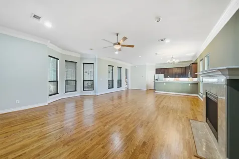 5525 Kiam Street C Houston TX 77007