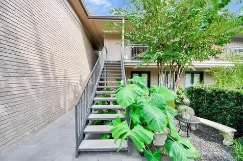 1410 Hyde Park Boulevard 105 Houston TX 77006