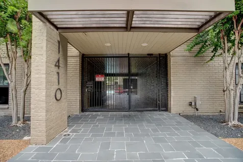 1410 Hyde Park Boulevard 105 Houston TX 77006
