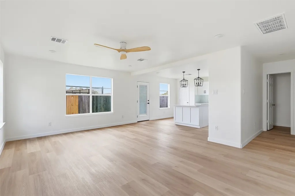915 Redcrest Springs Court Houston TX 77073