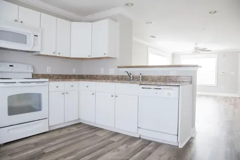 1725 Harvey Mitchell Parkway S 2321 College Station TX 77840