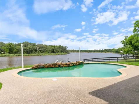 3054 Fm 2611 Road Brazoria TX 77422