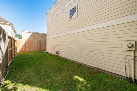 2924 Crawford Street Houston TX 77004