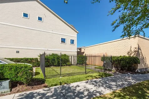 2924 Crawford Street Houston TX 77004