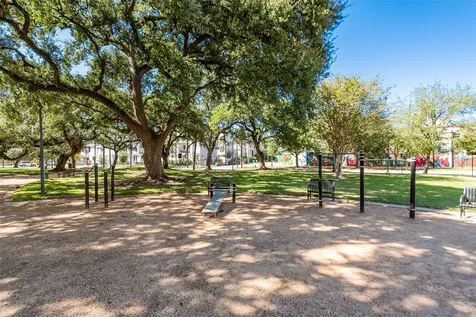 2924 Crawford Street Houston TX 77004