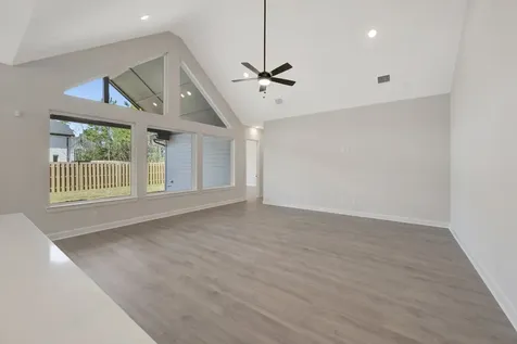 41818 Hubbard Street Montgomery TX 77316