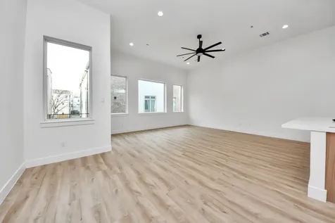 3409 Hutchins Street Houston TX 77004