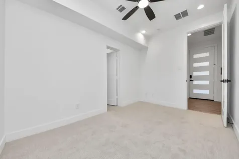 3409 Hutchins Street Houston TX 77004