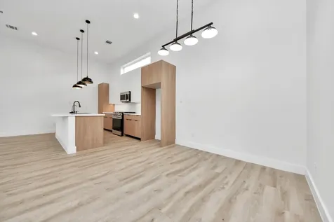 3409 Hutchins Street Houston TX 77004