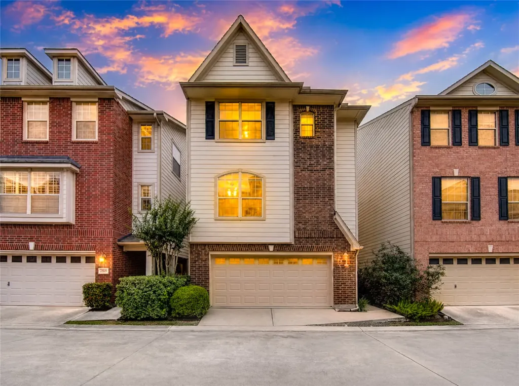 2607 Enclave At Shady Acres Court Houston TX 77008