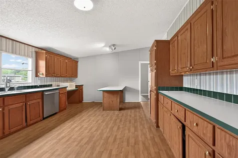 5982 Waukegan Road Conroe TX 77306