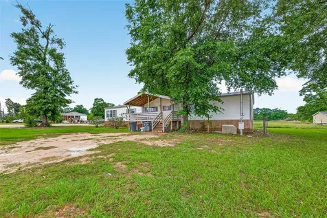 5982 Waukegan Road Conroe TX 77306