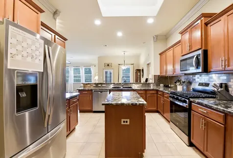 3233 Emma Lake Court Dickinson TX 77539