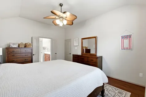 3233 Emma Lake Court Dickinson TX 77539