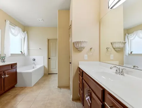 3233 Emma Lake Court Dickinson TX 77539