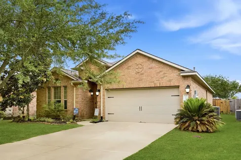 3233 Emma Lake Court Dickinson TX 77539