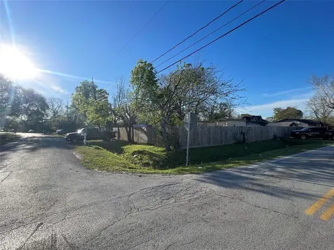 802 Fair Street Houston TX 77088