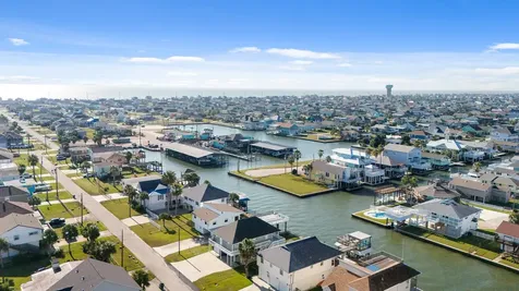 3730 Concho Key Galveston TX 77554