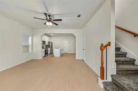712 W Dallas Street Conroe TX 77301