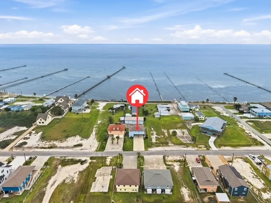 1306 S Magnolia Street Rockport TX 78382