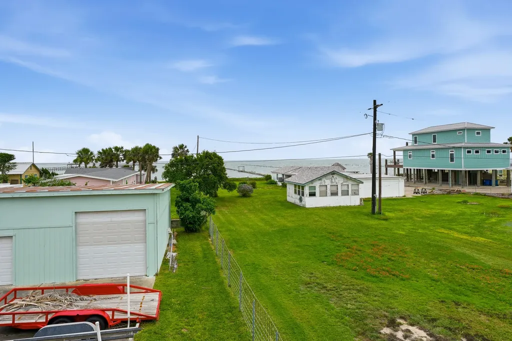 1306 S Magnolia Street Rockport TX 78382