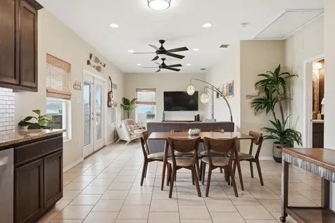 1306 S Magnolia Street Rockport TX 78382