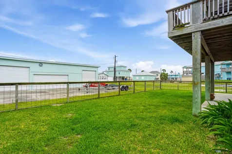 1306 S Magnolia Street Rockport TX 78382