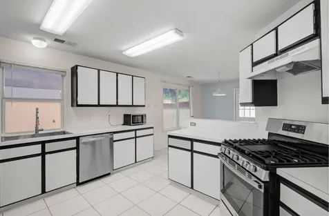 17050 Clan Macintosh Drive Houston TX 77084
