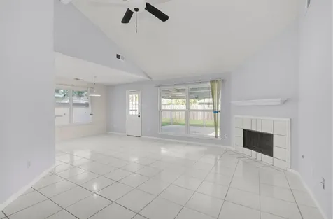 17050 Clan Macintosh Drive Houston TX 77084