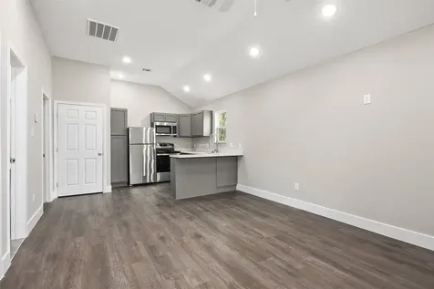 5711 Bridlington Street Houston TX 77085