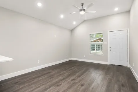 5711 Bridlington Street Houston TX 77085