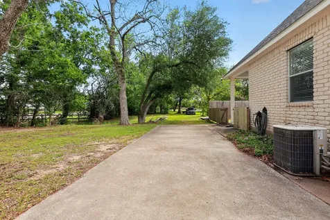 4323 Young Street Pasadena TX 77504
