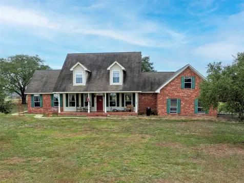 2040 W Guenther Lane La Grange TX 78945