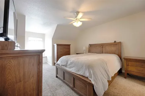 2040 W Guenther Lane La Grange TX 78945